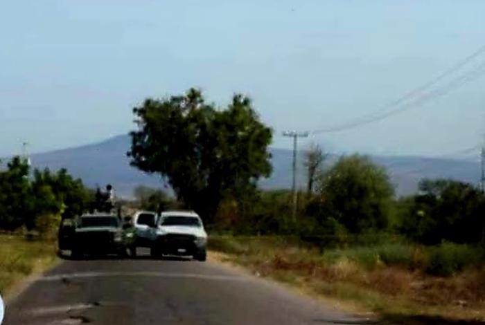 Localizan y desactivan tres artefactos explosivos en brecha de Vicente Guerrero, en Apatzingán