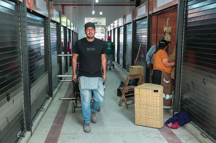 Locatarios disfrutan del mercado de Pátzcuaro; un espacio digno y moderno