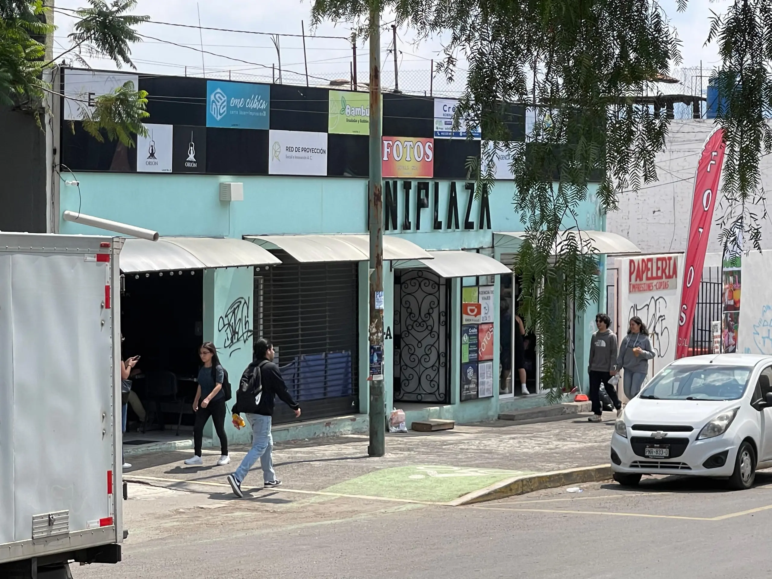 Locatarios y transportistas aledaños a ciudad universitaria prevén recuperación económica para finales de septiembre