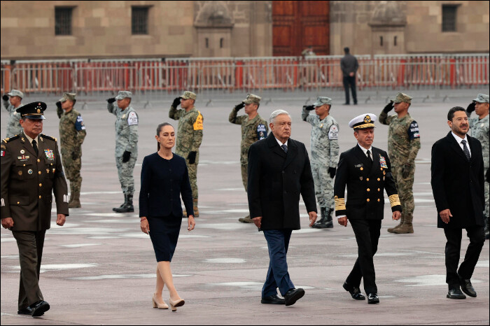 López Obrador y Sheinbaum conmemoran los sismos de 1985 y 2017, los más devastadores