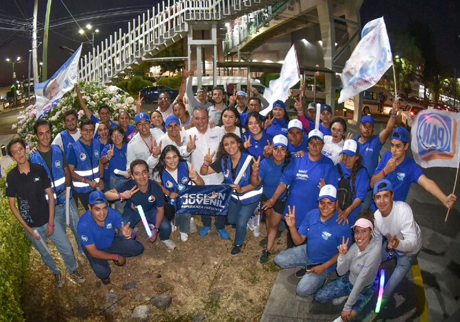 Los jóvenes respaldan proyectos con visión de un mejor futuro junto a Carlos Quintana