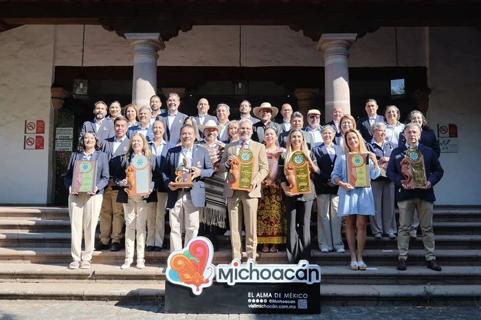 Los Manantiales de Urandén, orgullo de Pátzcuaro, reciben premio nacional en el Tianguis Turístico 2025