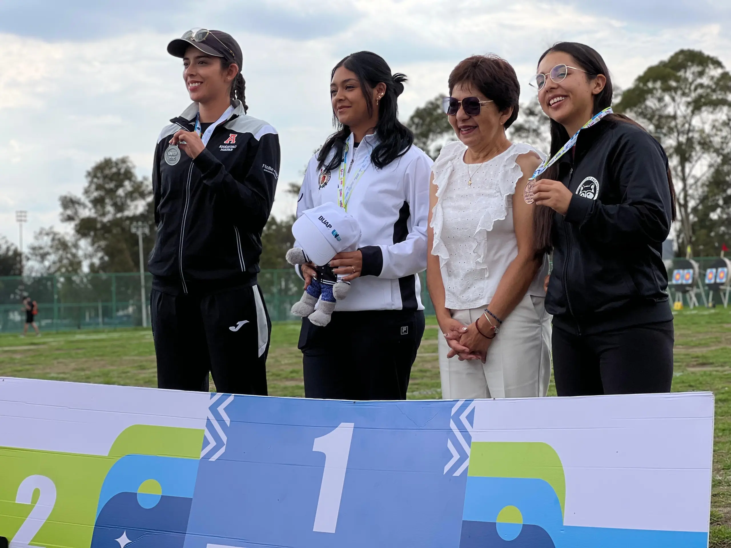 Los nicolaitas Sarah Silva y Oscar Vasquez son seleccionados nacionales para los Juegos Mundiales Universitarios