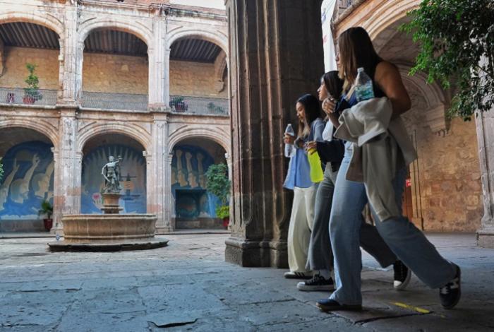 Últimos días para registrarse a las cuatro licenciaturas en línea de la UMSNH