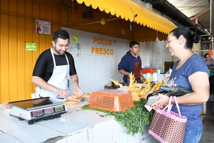 Lucha contra la carestía continúa, 42 mil personas compran productos a bajo costo: Sedeco