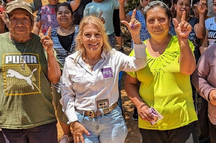 Luz García recibe el apoyo ciudadano del Distrito 15