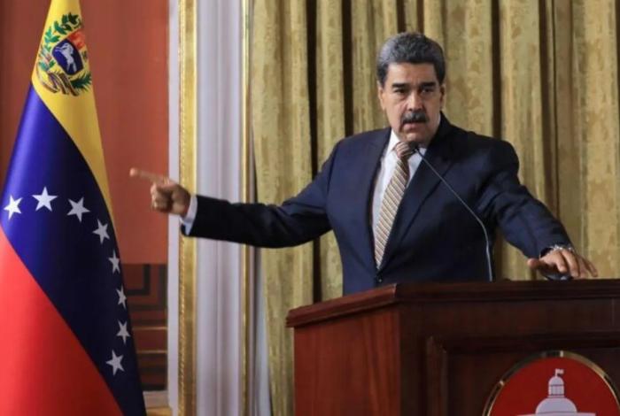 Maduro acusa a EUA de “terrorismo militar” en nueva escalada de tensiones por patrullajes en el Caribe