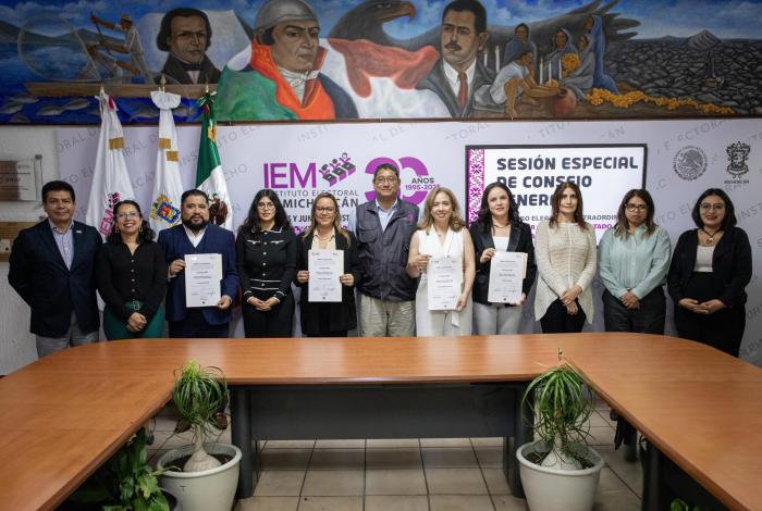 Magistrados electos en disciplina judicial, penales y laborales reciben constancias