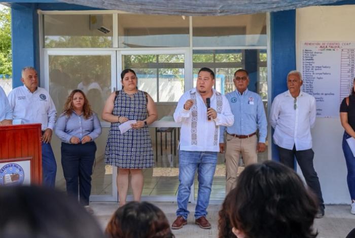 Manuel Esquivel Acompaña a CETMAR en Inauguración de Nueva Aula-Taller