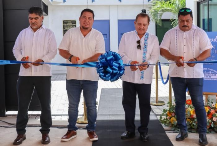 Manuel Esquivel, Acompaña a la Inauguración de las Nuevas Oficinas del Sindicato Portuarios CROM