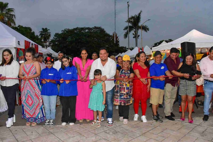 Manuel Esquivel Inaugura 6to Festival del Pan de Muerto