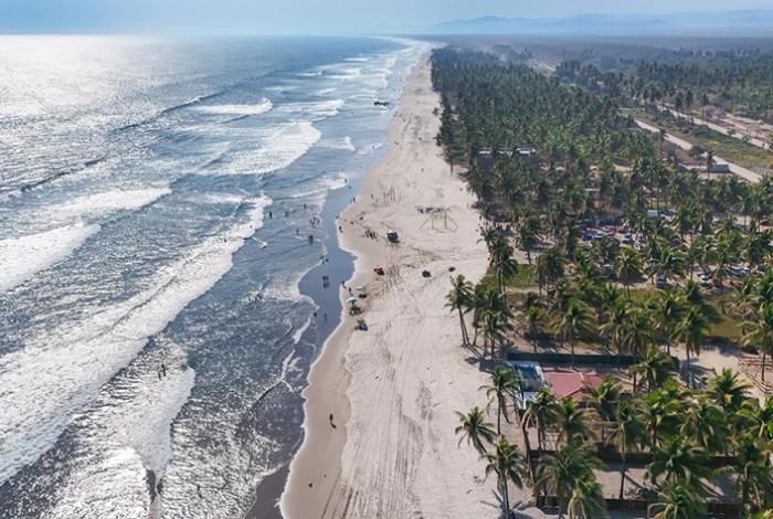 Mar de fondo en costas de Lázaro Cárdenas: Gobierno municipal pide extremar precauciones