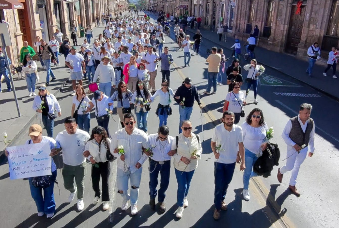 Marcha comunidad sorda por Anayeli, Megan y Víctor