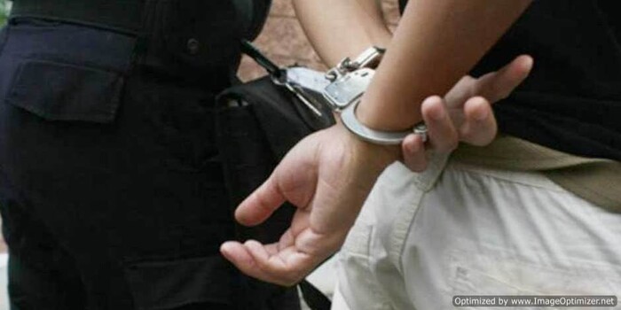 María Antonieta atacó a su expareja con un espejo roto y fue detenida