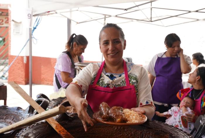 María Yunuén: la tradición del mole de guayaba al mole de novia