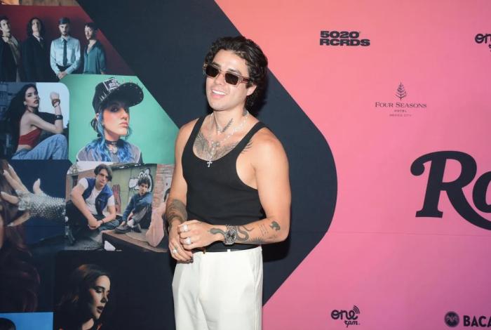 Mario Bautista comenta sobre escándalo de Ángela Aguilar y Yuridia