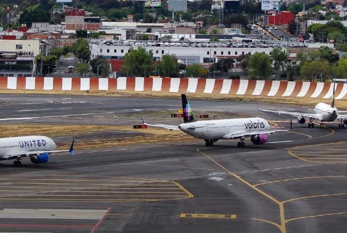 Más de 19 mil pasajeros afectados por inundaciones en AICM