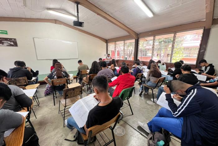 Más de 4 mil aspirantes participan en primera etapa de selección en Conalep