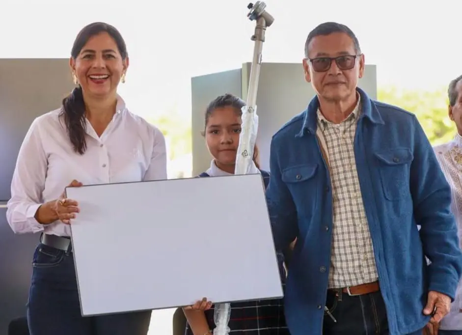 Más de 50 albergues de 29 municipios recibieron equipamiento integral: Gabriela Molina