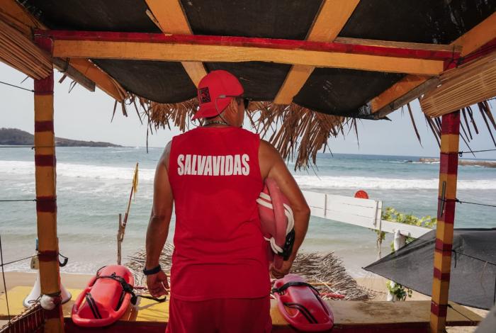 Más de 500 vidas rescatadas: Pedro, el salvavidas de Caleta de Campos