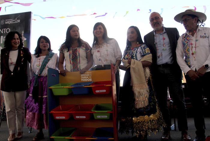 Más de 600 escuelas indígenas reciben material didáctico con una inversión de 8 mdp