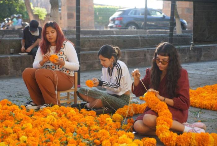 Más de 80 altares y tapetes se exhibirán en Morelia; por primera vez se decorará Plaza Carrillo