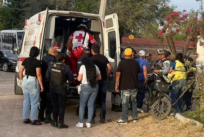 Mat4n a 11 durante partido de futbol en Salamanca, Guanajuato