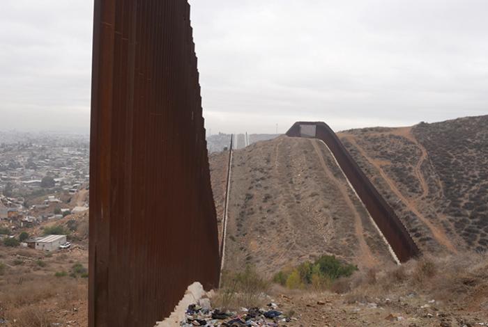 México asegura que "sin muro se ha logrado una frontera segura" con Estados Unidos