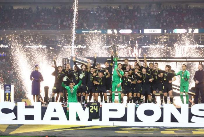 México gana a EU 2-1 y es campeón de la Copa de Oro