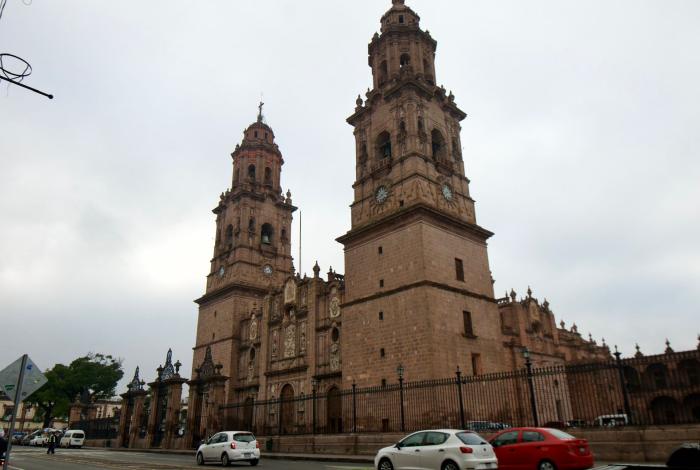 Michoacán abre la semana con calor de hasta 40°C, pero con fuertes lluvias