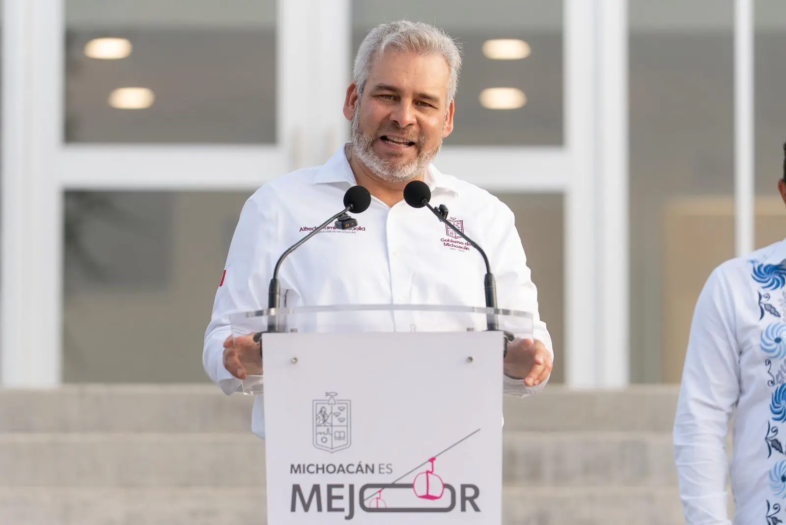 Michoacán cuenta con 771 mil vacunas disponibles contra el sarampión: Bedolla