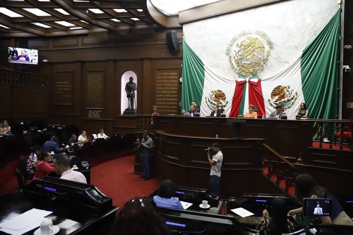 #Michoacán | Diputados aprueban que 3er. Informe del titular del Poder Ejecutivo sea en el Estadio Morelos