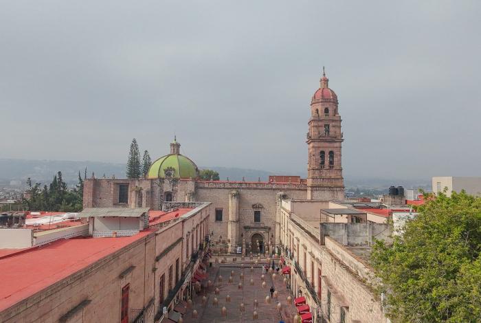 Michoacán espera un martes caluroso y con chubascos