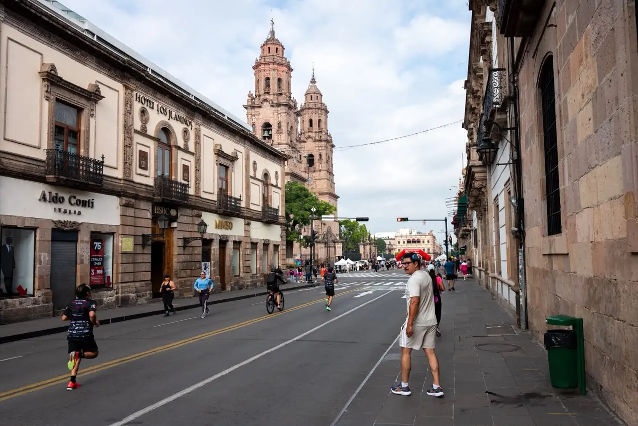 Michoacán inicia la semana con sol matutino, pero espera lluvias vespertinas