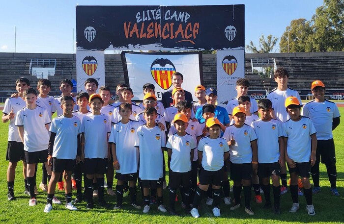 Michoacanos viven la experiencia de ser futbolistas profesionales