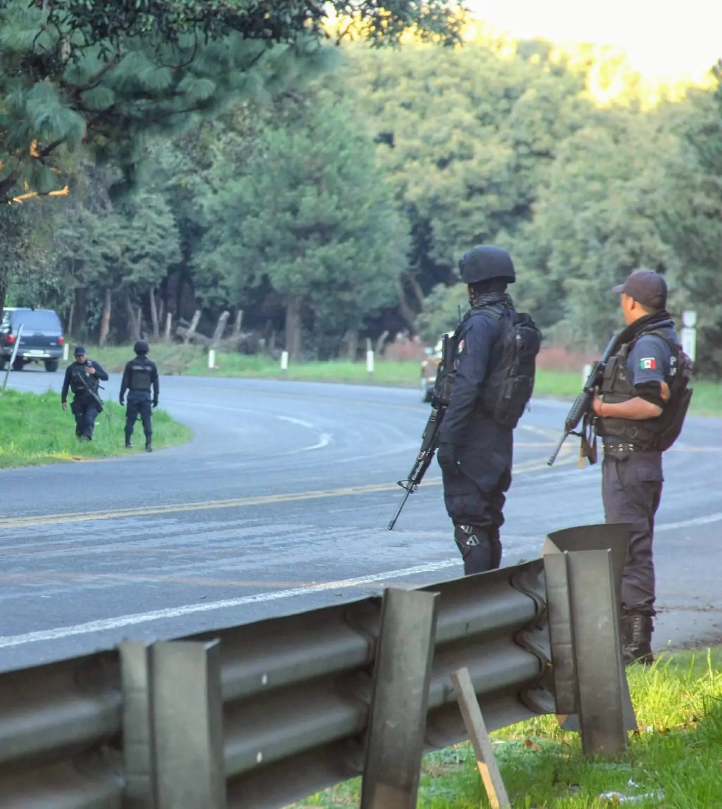 Mientras circulaba en su vehículo sobre la carretera Uruapan – Los Reyes, hombre es asesinado