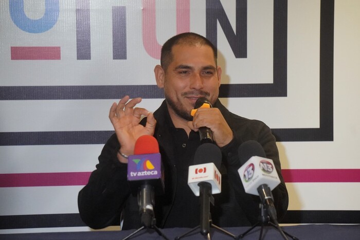 Mientras no prohíban el romance, mis canciones son libres: Espinoza Paz