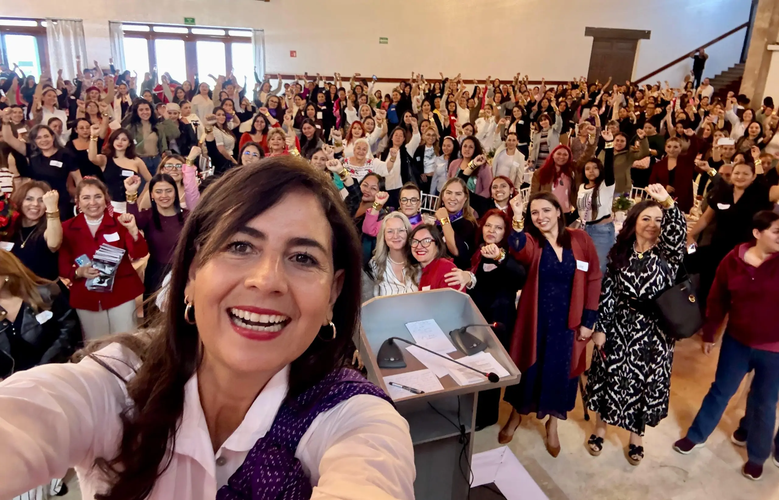 Mil mujeres respaldan a Gaby Molina