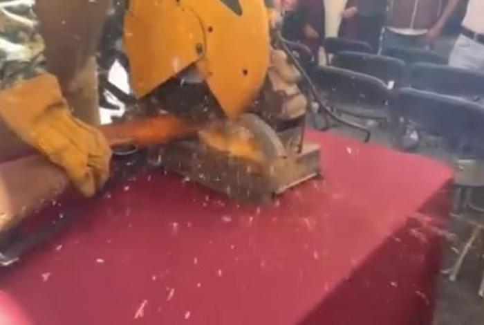 Militar inhabilitaba arma hechiza y ocurre disparo accidental que deja cuatro civiles heridos, en Tzintzuntzan