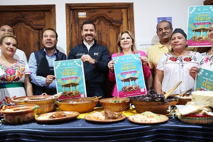 Mole y tradición en las Fiestas Patronales de Santa María, Morelia