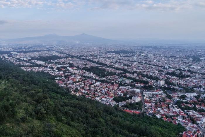 Morelia amanece con cielo parcialmente nublado