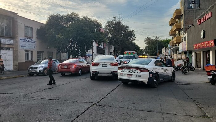 Morelia: Motociclista resulta herido tras chocar en la Avenida Lázaro Cárdenas