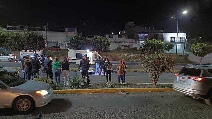 Morelia: Un motociclista grave tras choque contra taxi