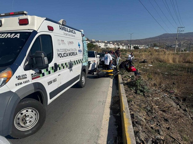 Motociclista es atropellada por camioneta en Villas del Pedregal, Morelia