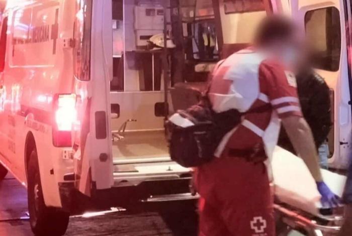 Motociclista es impactado por auto en el Boulevard García de León, en Morelia