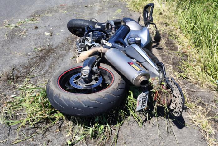 Motociclista herido al accidentarse en el Libramiento de Zamora