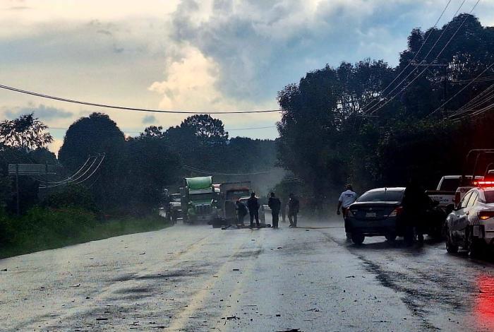 Motociclista pierd3 la vid4 tras chocar contra vehículo en Tingüindín