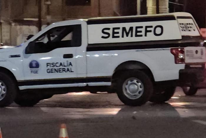 Motociclista pierde la vid4 tras caer con su unidad en Villas del Pedregal