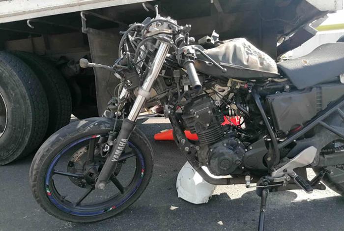 Motociclista se accidenta en el puente frente a Villas del Pedregal y fallece de camino a un hospital