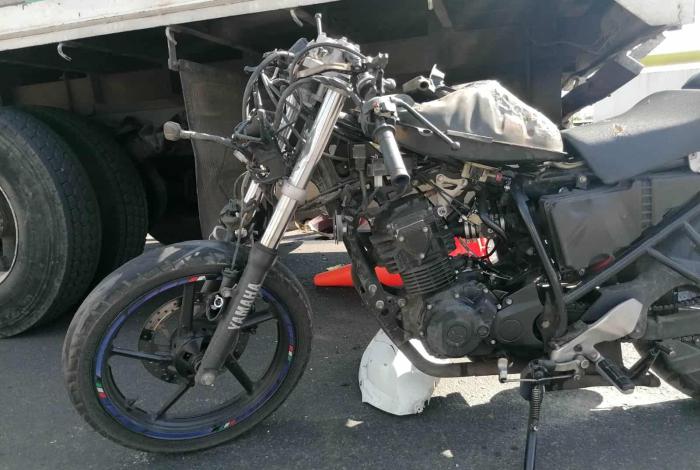 Motociclista se accidenta en el Puente Paso Catrinas y fallece en el trayecto a un hospital